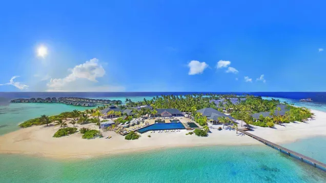 Отель-резорт Amari Havodda Maldives 5*