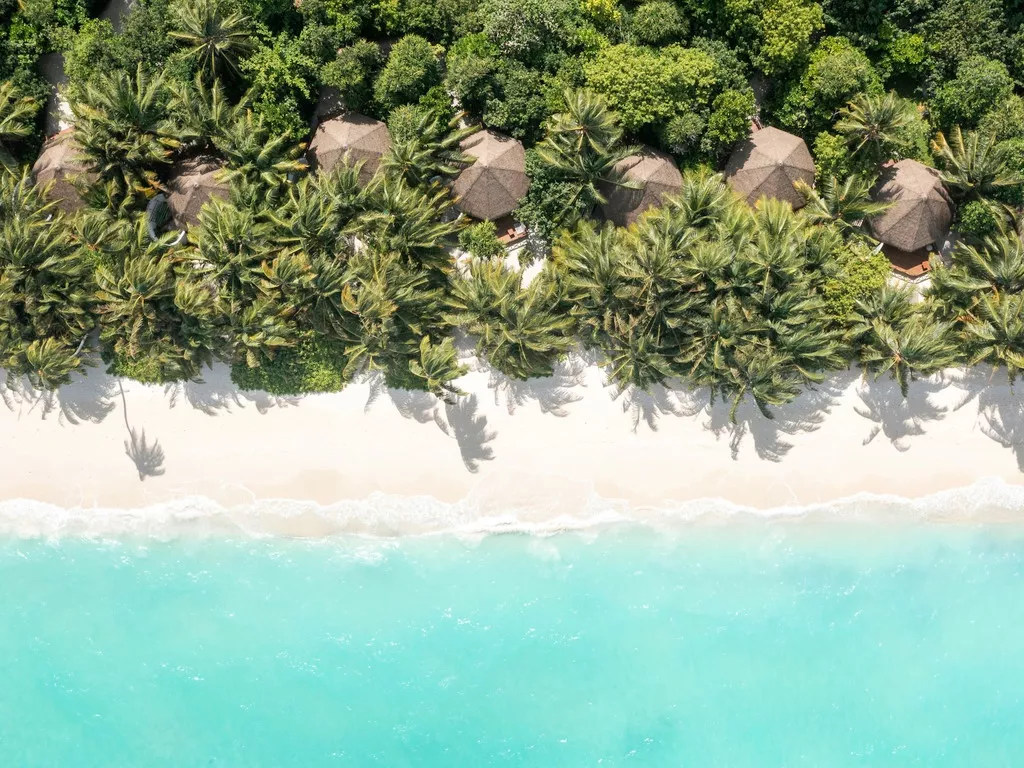Отель Mercure Maldives Kooddoo 4*